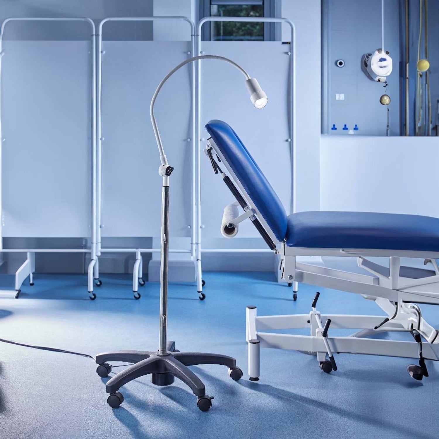 Coolview CLED30SH Horizontal Examination Light | Desk Mounted