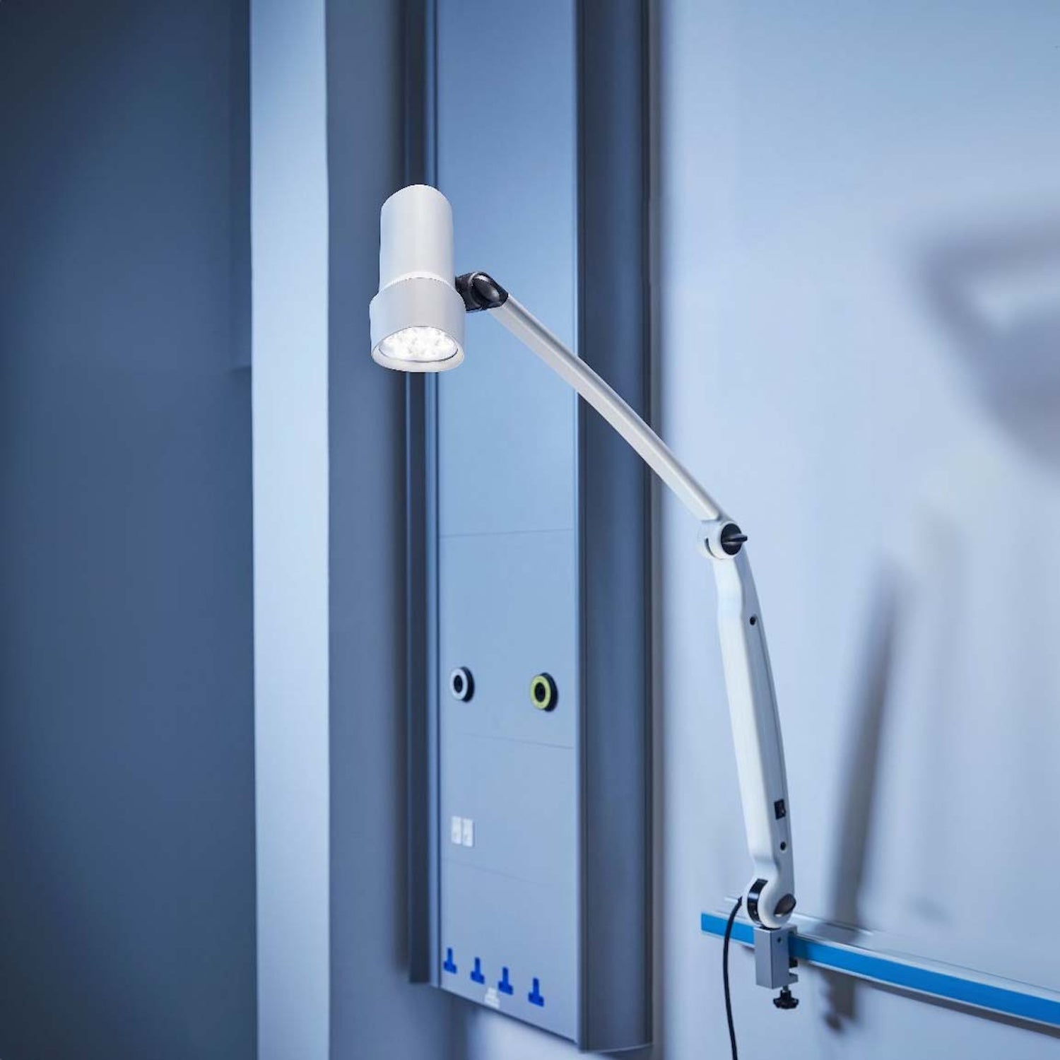 Coolview CLED50 FX Arm Examination Light | Rail (5)