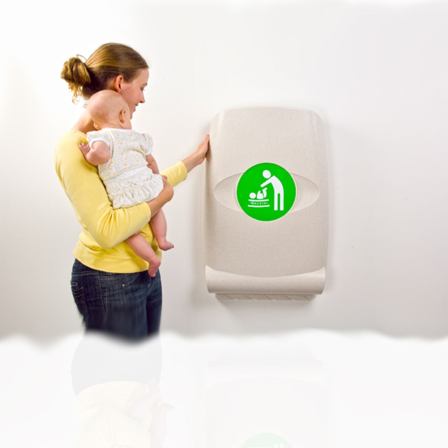 Image of Magrini Vertical Baby Changing Unit